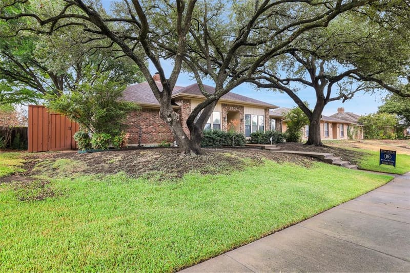 3708 Bishop Hill Drive, Carrollton TX 75007 - Photo 6