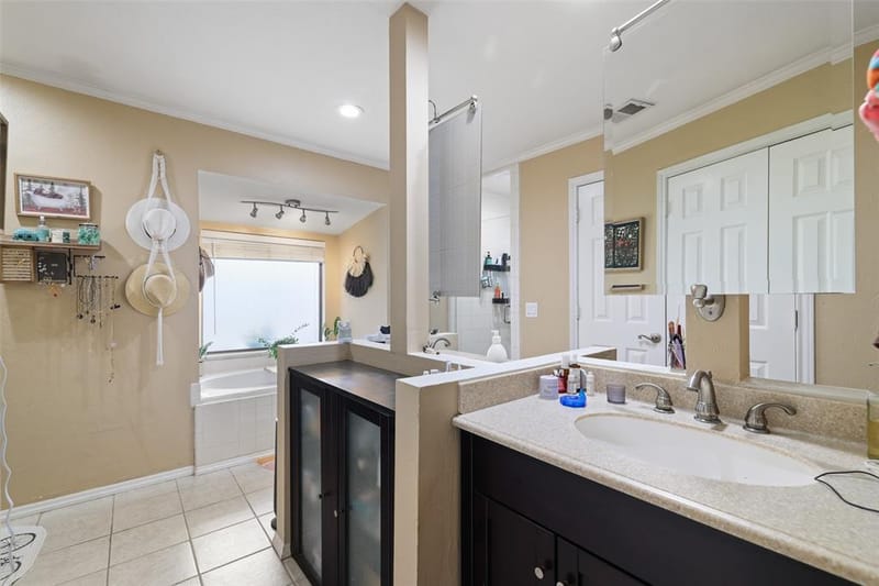 3708 Bishop Hill Drive, Carrollton TX 75007 - Photo 28