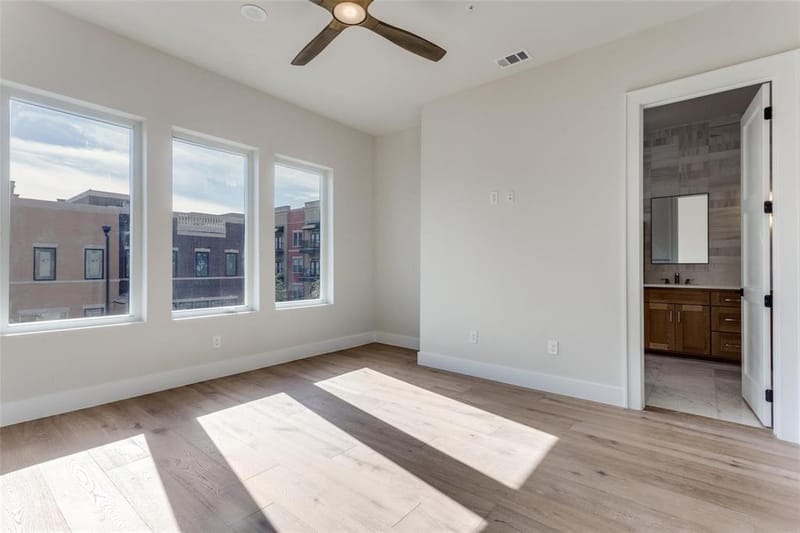 250 E Dallas Street # 114, Grapevine TX 76051 - Photo 15