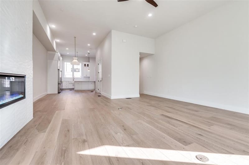 250 E Dallas Street # 124, Grapevine TX 76051 - Photo 4