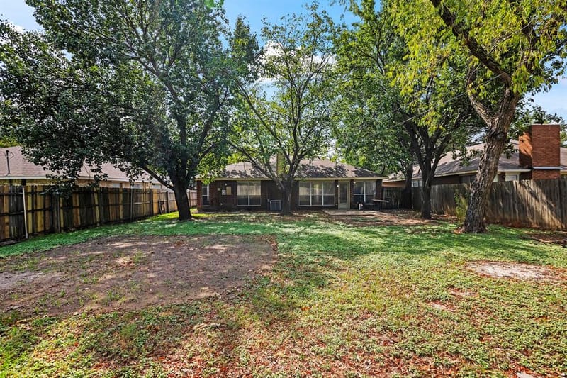 1219 Brooklawn Drive, Arlington TX 76018 - Photo 22