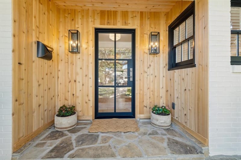 2013 Huntington Lane, Fort Worth TX 76110 - Photo 3