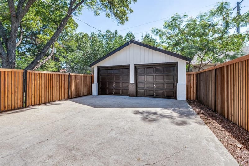 2013 Huntington Lane, Fort Worth TX 76110 - Photo 32