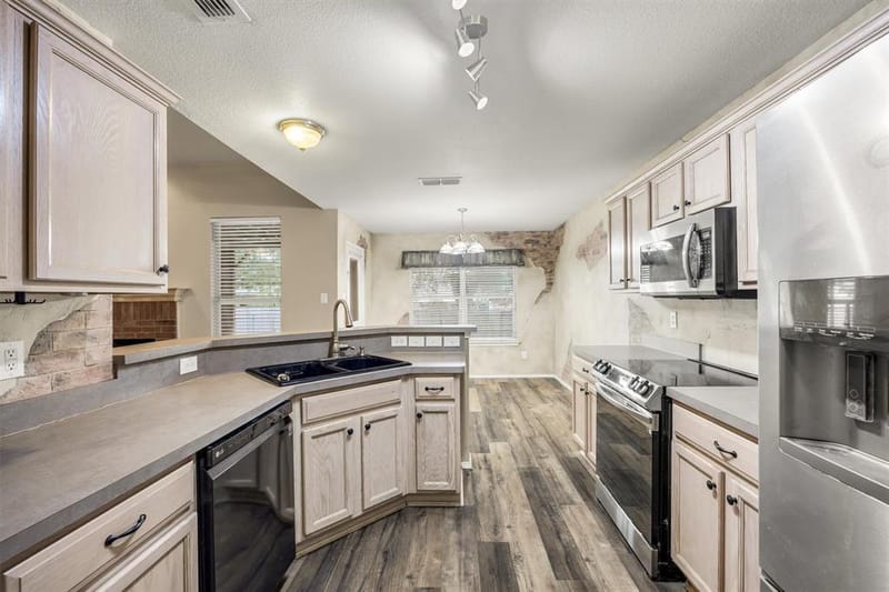 419 River Oaks Boulevard, Waxahachie TX 75165 - Photo 20
