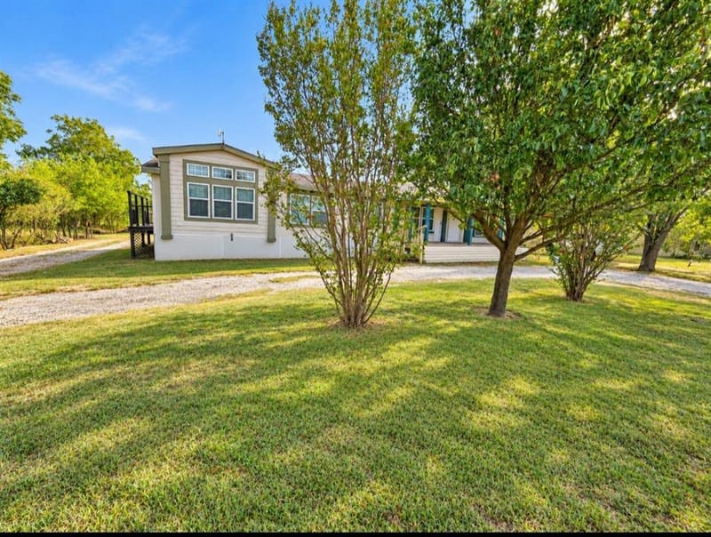 105 E Laura Avenue, Quinlan TX 75474 - Photo 13