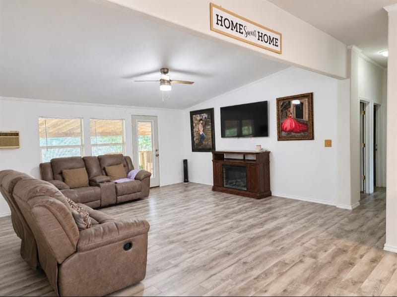 105 E Laura Avenue, Quinlan TX 75474 - Photo 17