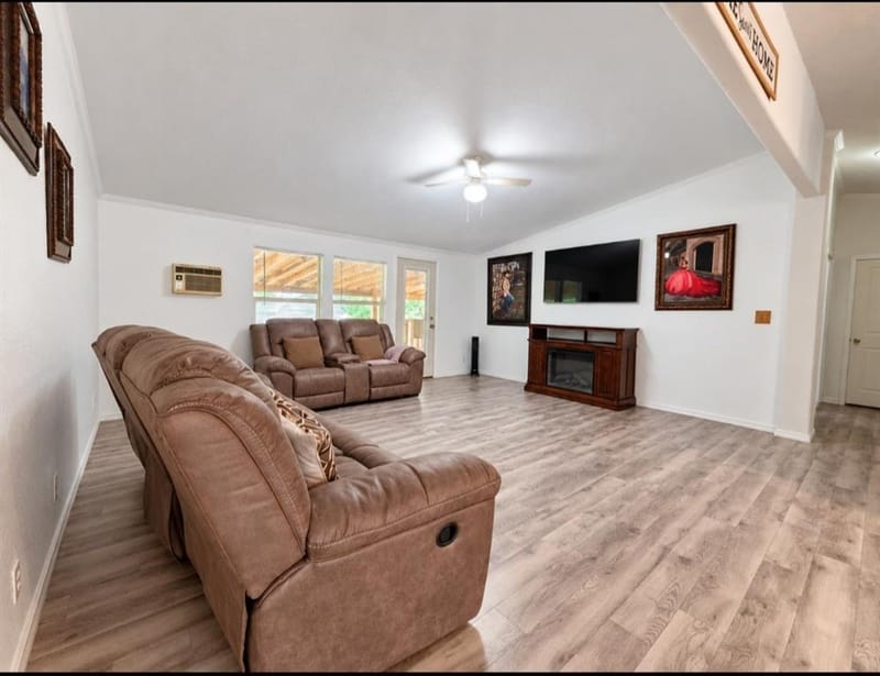 105 E Laura Avenue, Quinlan TX 75474 - Photo 16