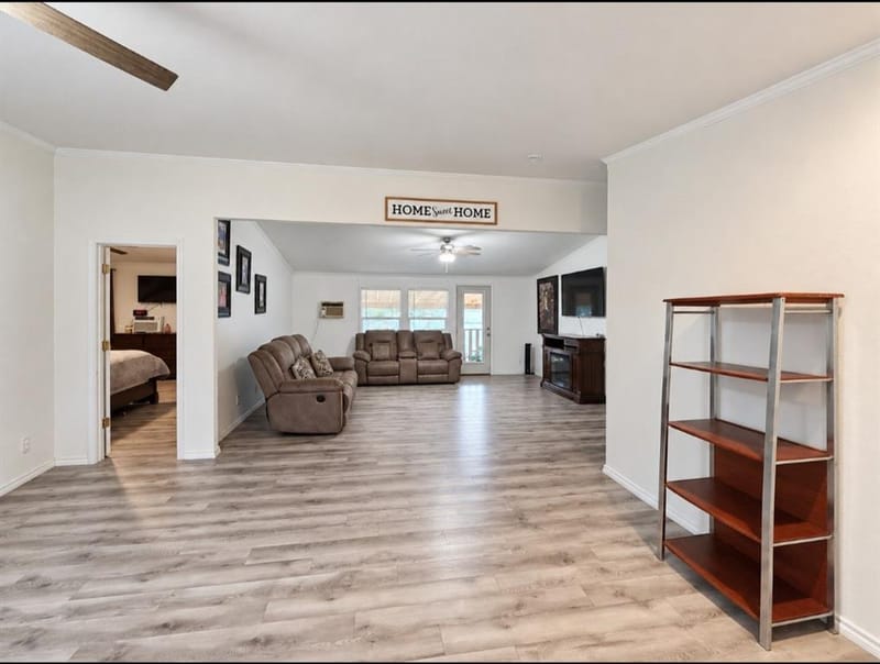 105 E Laura Avenue, Quinlan TX 75474 - Photo 19