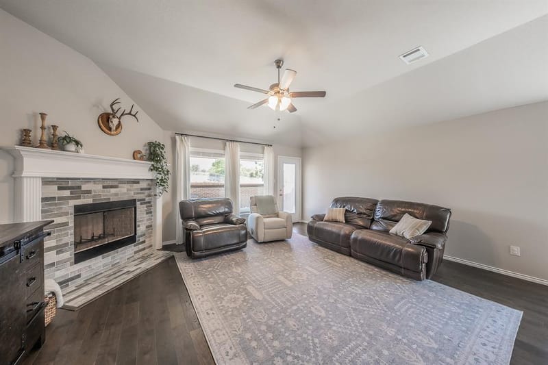 1821 Abelia Lane, Weatherford TX 76086 - Photo 15