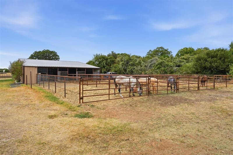 13827 Baker Road, Weatherford TX 76087 - Photo 20