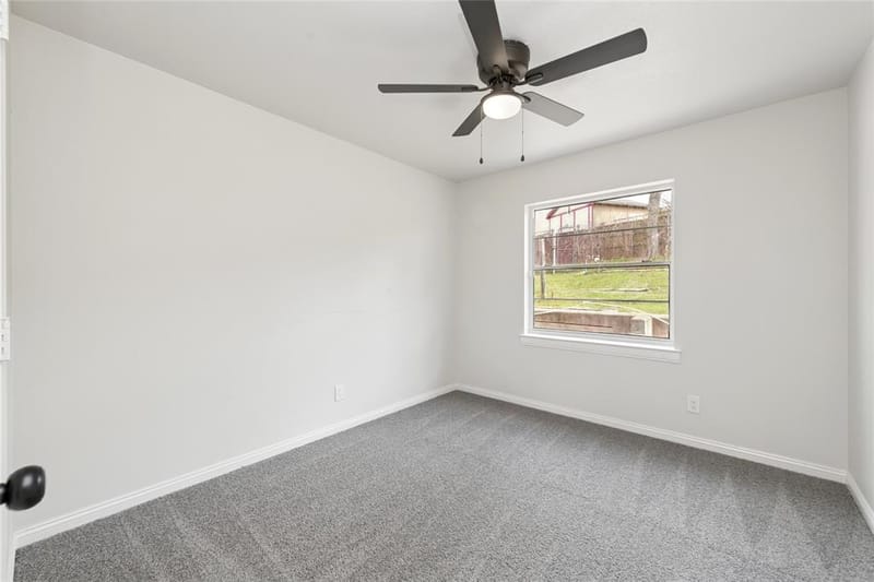 4040 Wind River Drive, Dallas TX 75216 - Photo 18