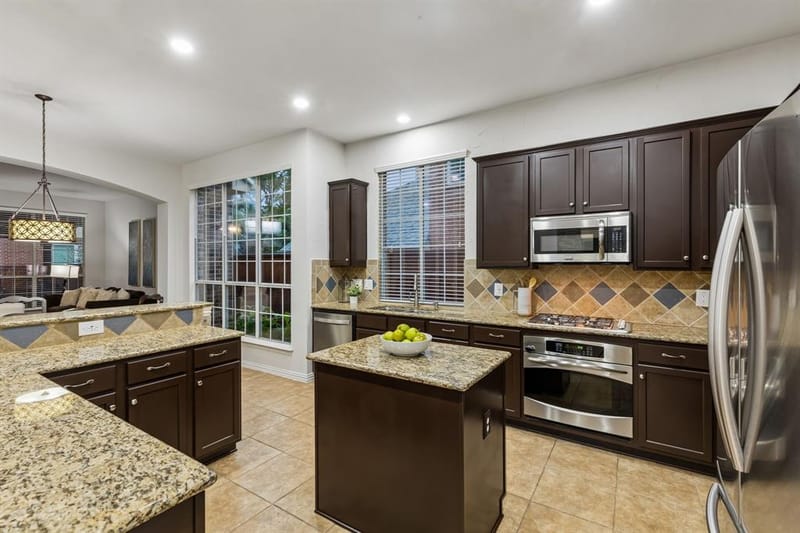 1061 Noble Avenue, Lantana TX 76226 - Photo 3