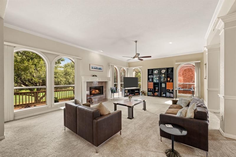 7626 Lakecrest Circle, Irving TX 75063 - Photo 6
