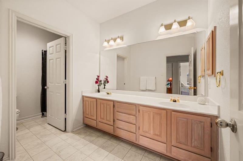 7626 Lakecrest Circle, Irving TX 75063 - Photo 24