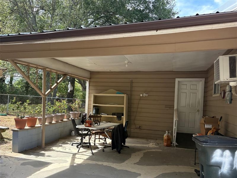 416 Ross Street E, Sulphur Springs TX 75482 - Photo 5