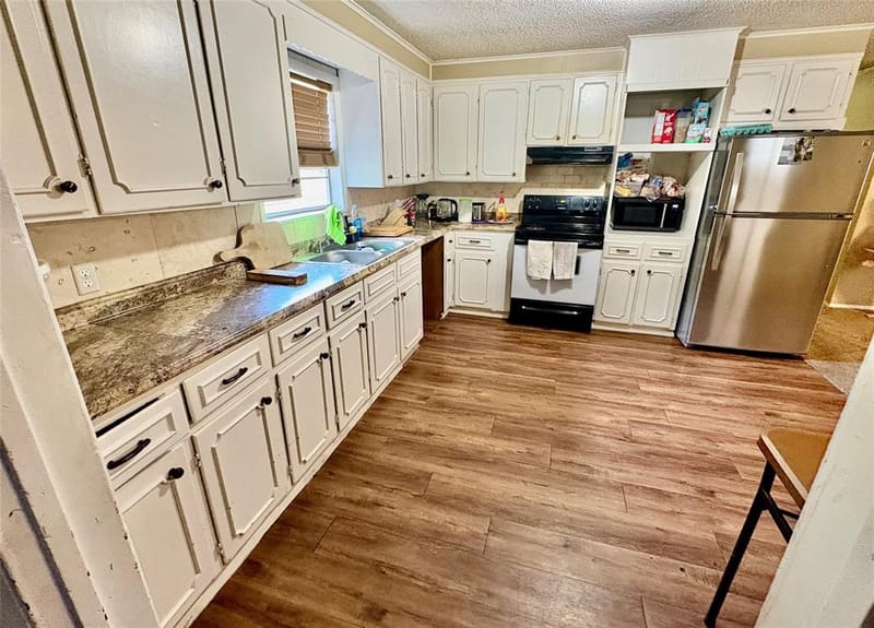 416 Ross Street E, Sulphur Springs TX 75482 - Photo 9