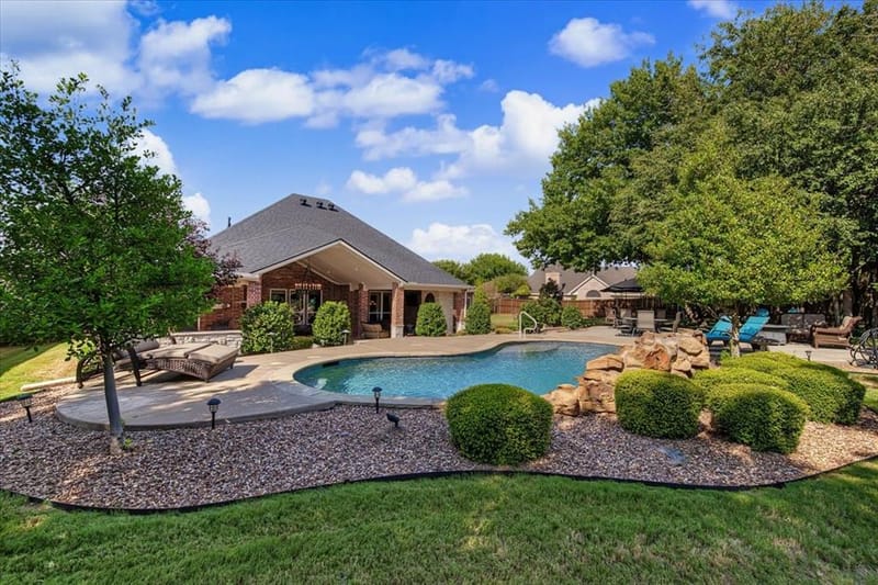 3909 Stoneshire Court, Fort Worth TX 76179 - Photo 2