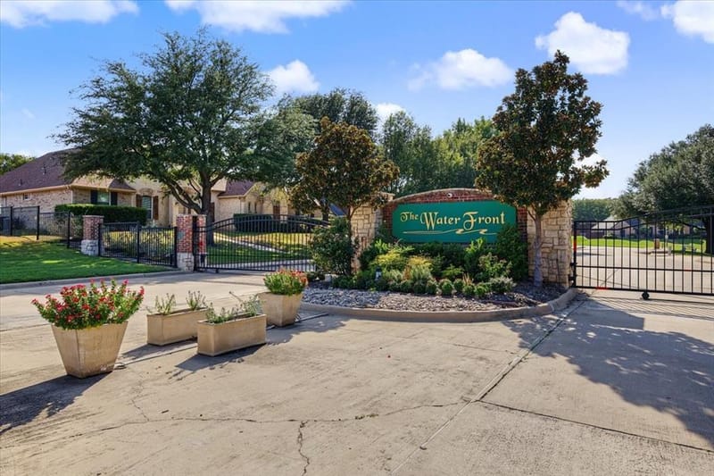 3909 Stoneshire Court, Fort Worth TX 76179 - Photo 32