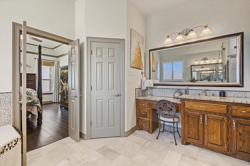 3909 Stoneshire Court, Fort Worth TX 76179 - Photo 14