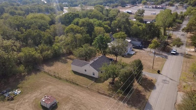 1504 S Travis Avenue, Denison TX 75021 - Photo 17