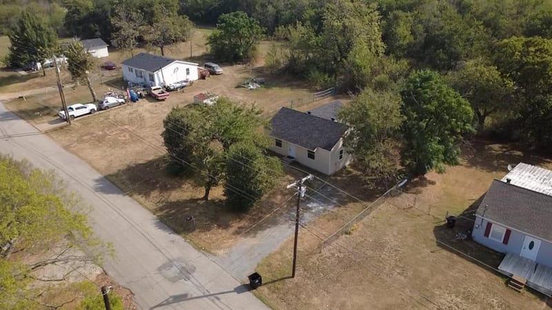 1504 S Travis Avenue, Denison TX 75021 - Photo 16
