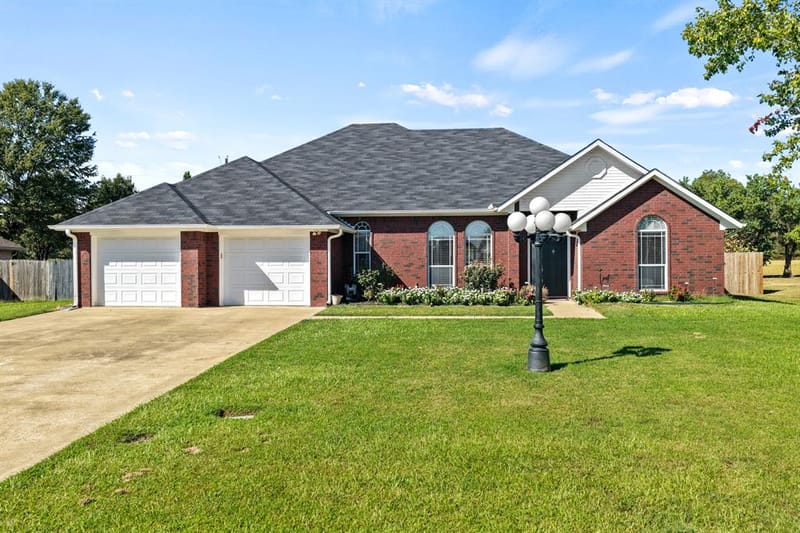 110 Diane Lane, Mount Pleasant TX 75455