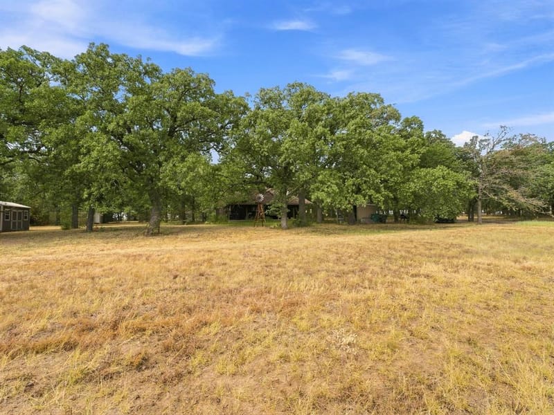 477 County Road 1550, Chico TX 76431 - Photo 36