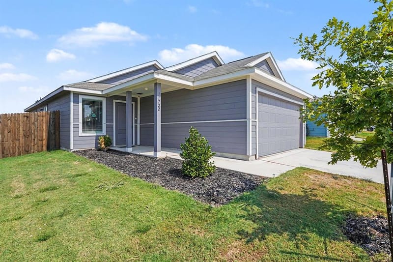 11722 Glorietta Road, Rhome TX 76078 - Photo 2