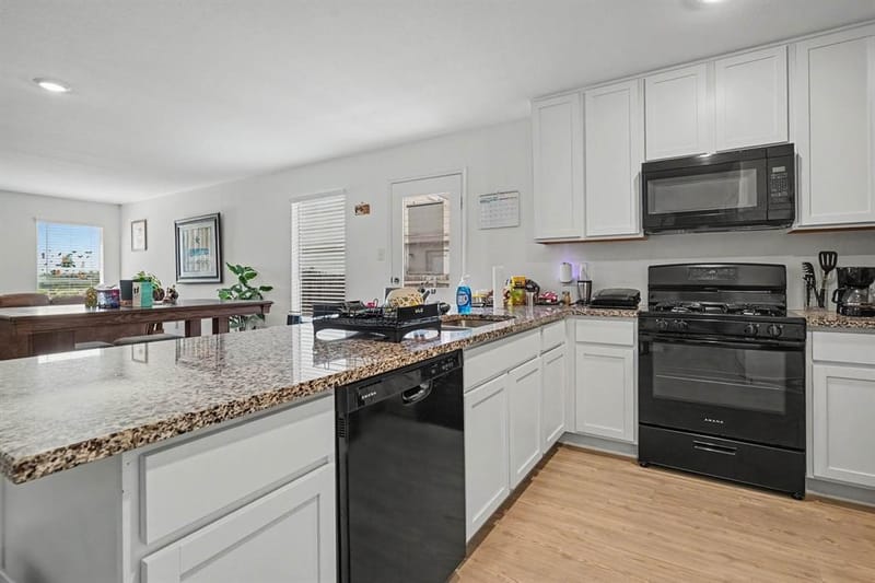 11722 Glorietta Road, Rhome TX 76078 - Photo 6