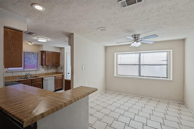 2307 Busch Drive, Arlington TX 76014 - Photo 10