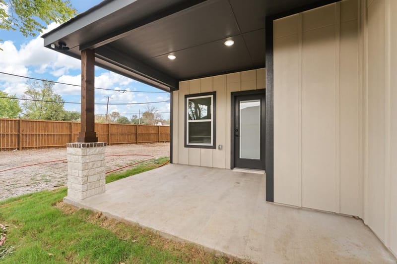 813 Tierney Road, Fort Worth TX 76112 - Photo 23