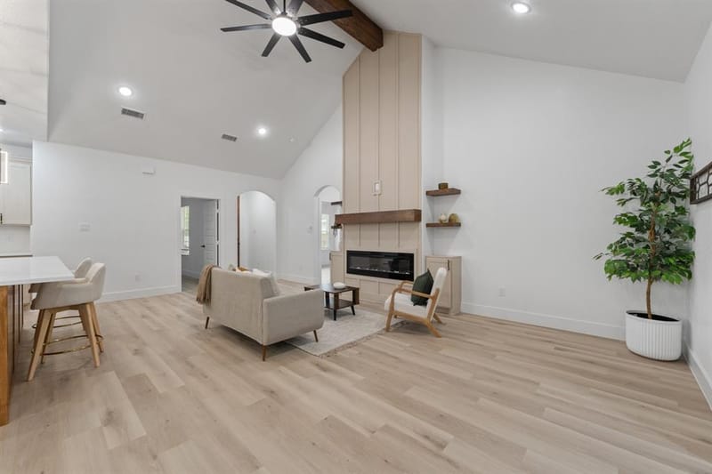 813 Tierney Road, Fort Worth TX 76112 - Photo 6