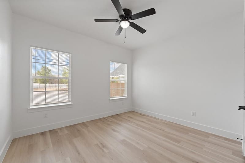 813 Tierney Road, Fort Worth TX 76112 - Photo 20