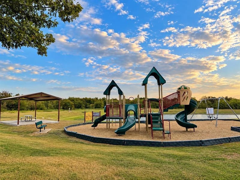 224 Spring Hollow Drive, Saginaw TX 76131 - Photo 25