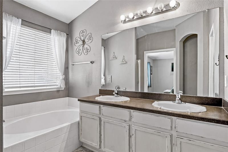 1709 White Mountain Way, Princeton TX 75407 - Photo 12