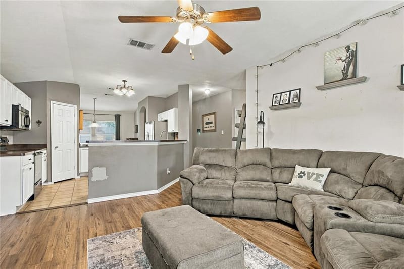 1709 White Mountain Way, Princeton TX 75407 - Photo 8