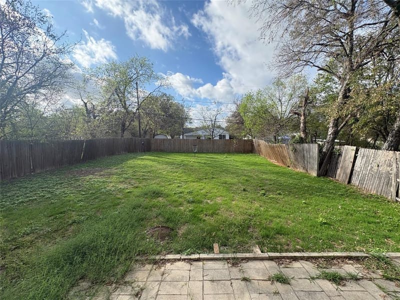 7463 Mohawk Avenue, Fort Worth TX 76116 - Photo 11