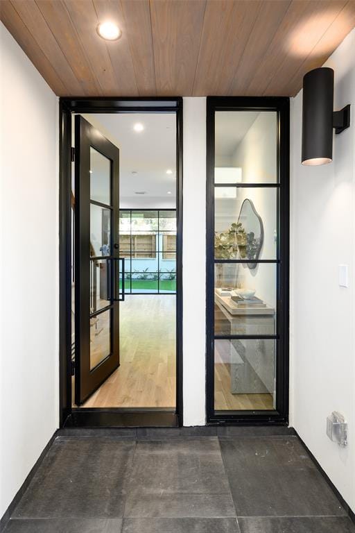 4051 Hawthorne Avenue, Dallas TX 75219 - Photo 2