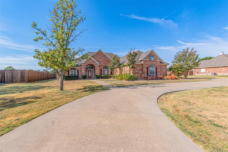1198 E Oaklawn Drive, Talty TX 75160 - Photo 2
