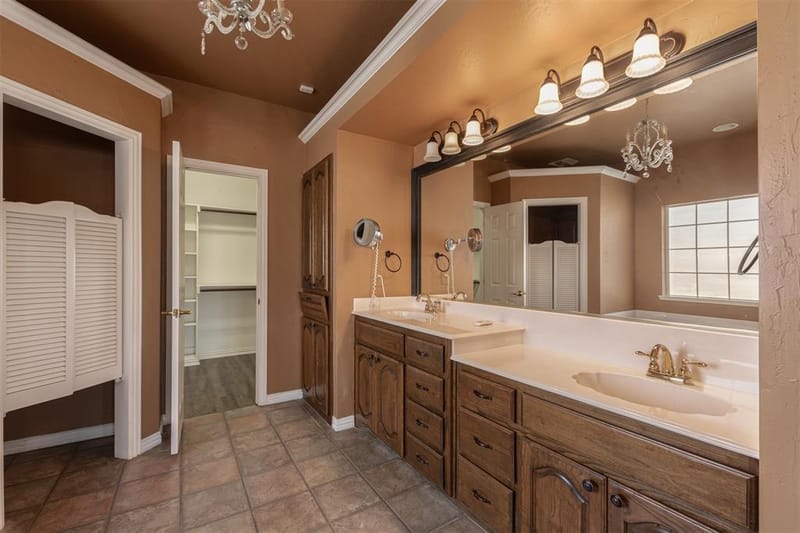 1198 E Oaklawn Drive, Talty TX 75160 - Photo 16