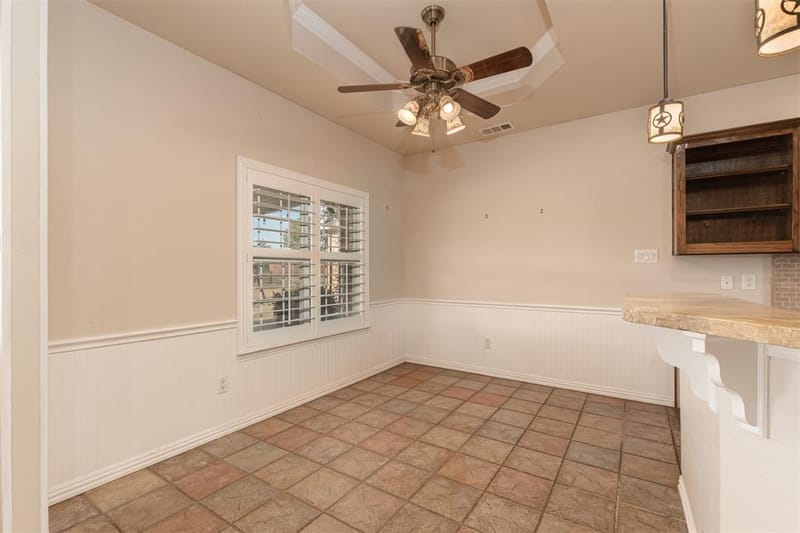 1198 E Oaklawn Drive, Talty TX 75160 - Photo 10