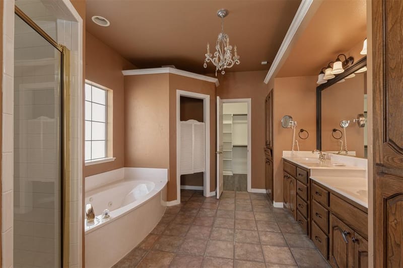 1198 E Oaklawn Drive, Talty TX 75160 - Photo 15