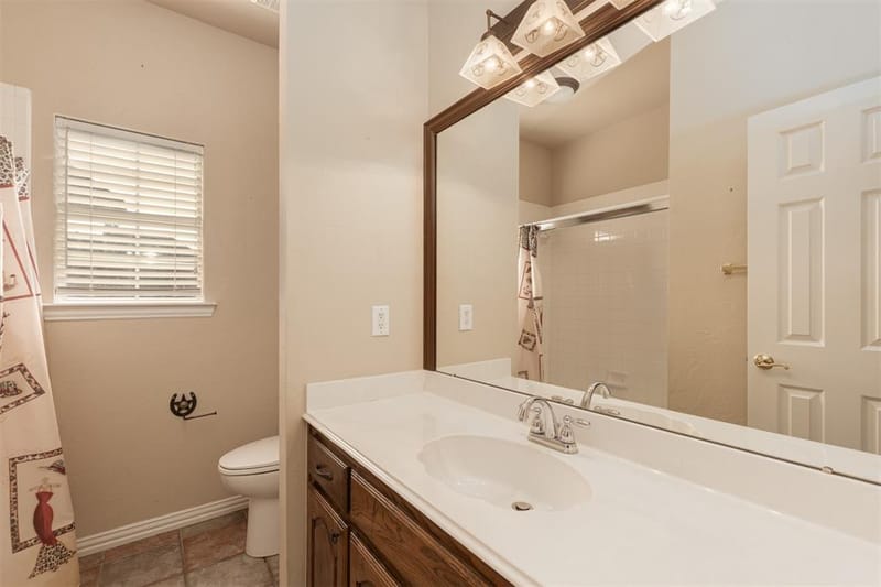 1198 E Oaklawn Drive, Talty TX 75160 - Photo 19