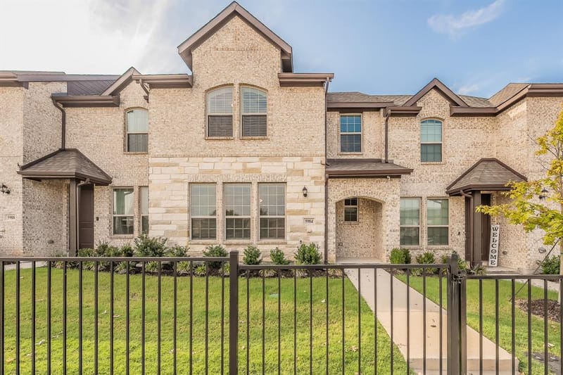 5984 Bursey Road, Watauga TX 76148 - Photo 2