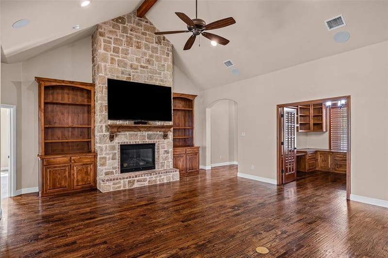 6341 Weatherby Road, Granbury TX 76049 - Photo 7