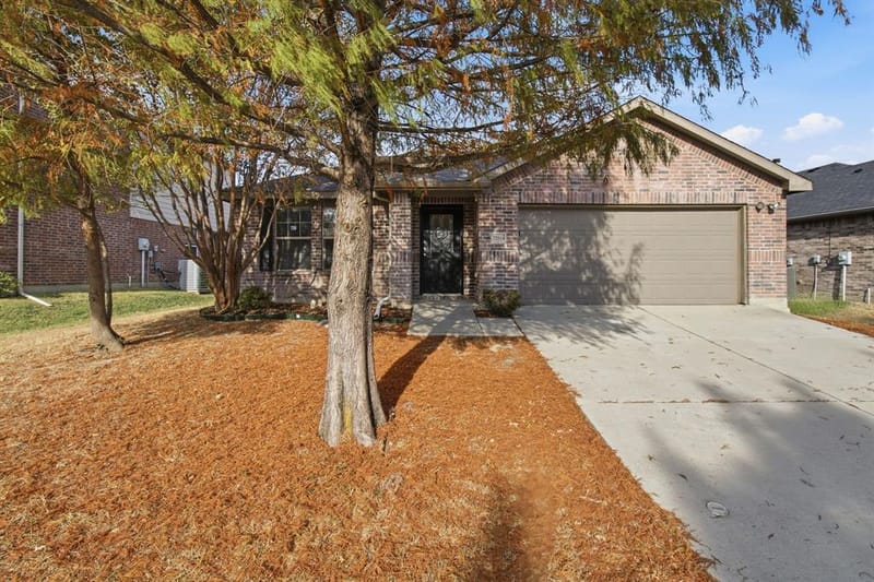 12516 Patnoe Drive, Fort Worth TX 76028 - Photo 2