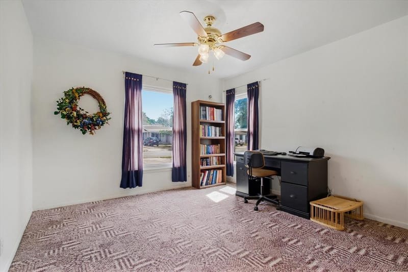 3513 Meadow Oaks Drive, Haltom City TX 76117 - Photo 25