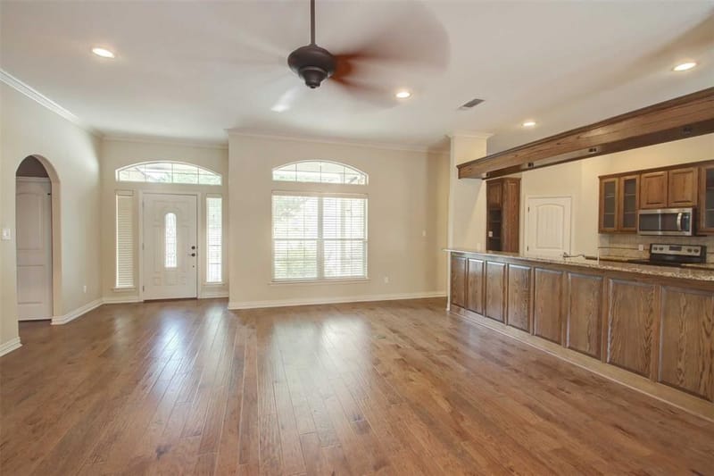 107 Heritage Place, Glen Rose TX 76043 - Photo 6