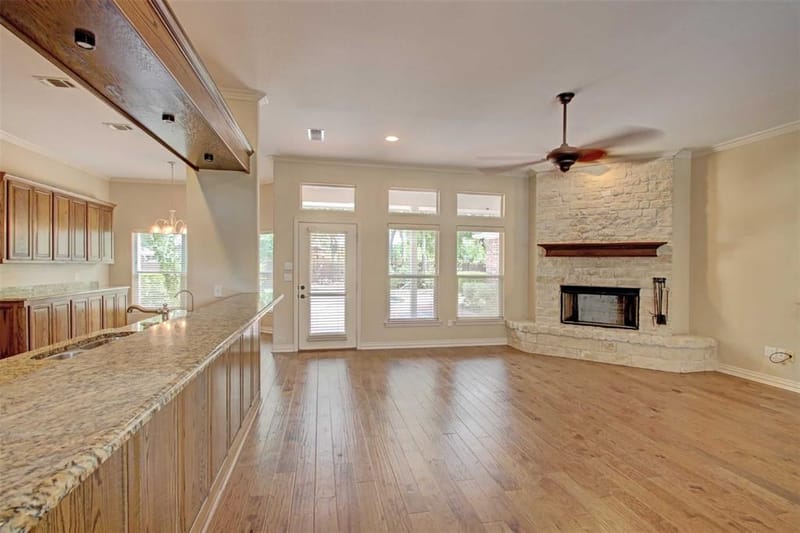 107 Heritage Place, Glen Rose TX 76043 - Photo 7