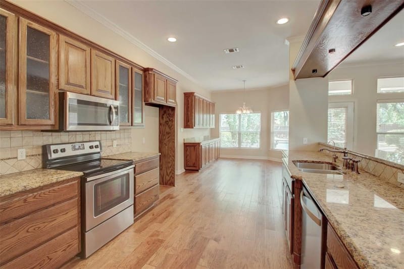 107 Heritage Place, Glen Rose TX 76043 - Photo 8